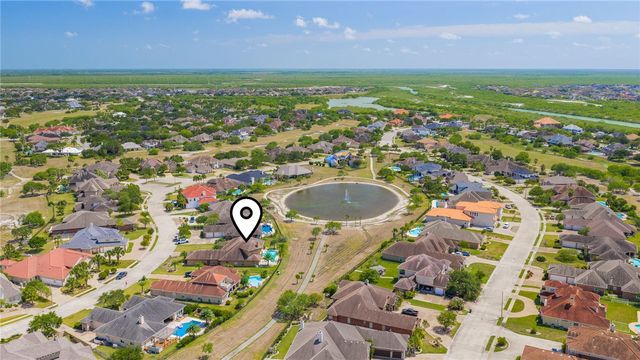 17 E Bar Le Doc Dr, Corpus Christi, TX 78414