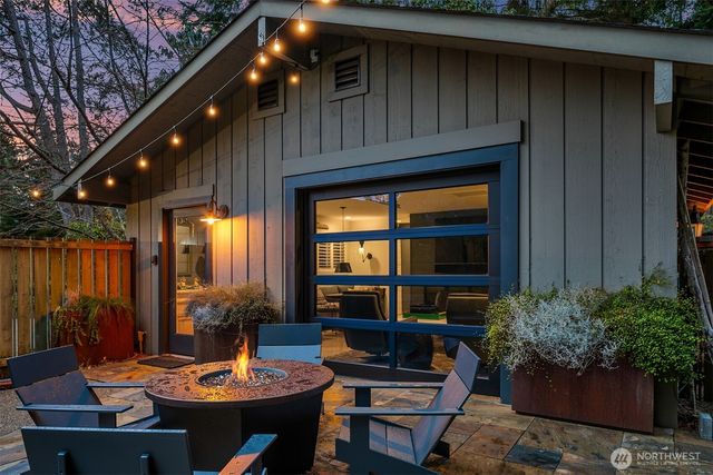 11029 Totem Pole Lane, Woodway, WA 98020