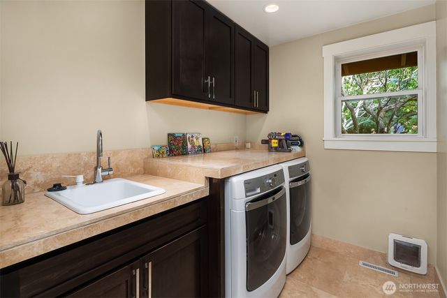 11029 Totem Pole Lane, Woodway, WA 98020