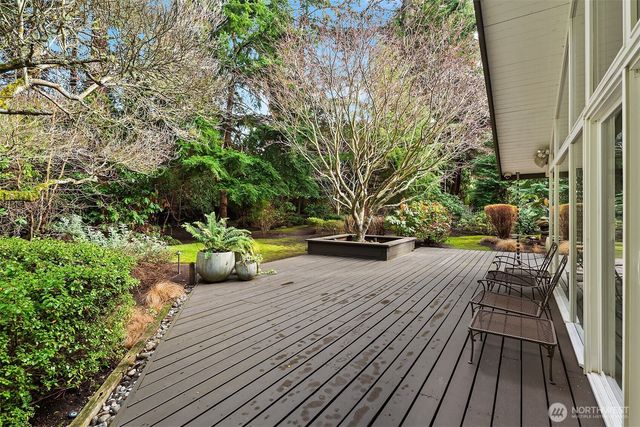 11029 Totem Pole Lane, Woodway, WA 98020