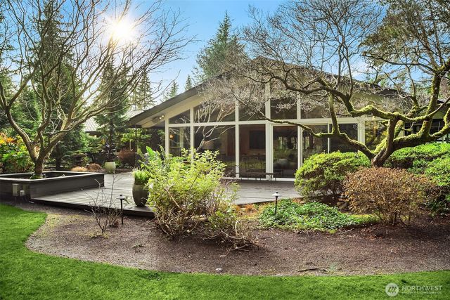 11029 Totem Pole Lane, Woodway, WA 98020