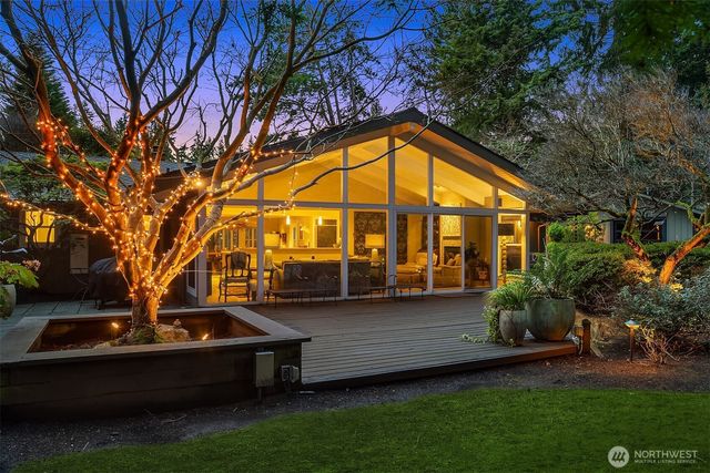 11029 Totem Pole Lane, Woodway, WA 98020