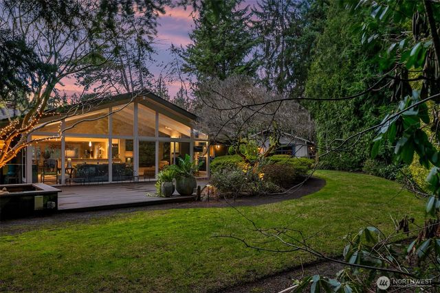 11029 Totem Pole Lane, Woodway, WA 98020