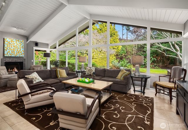 11029 Totem Pole Lane, Woodway, WA 98020