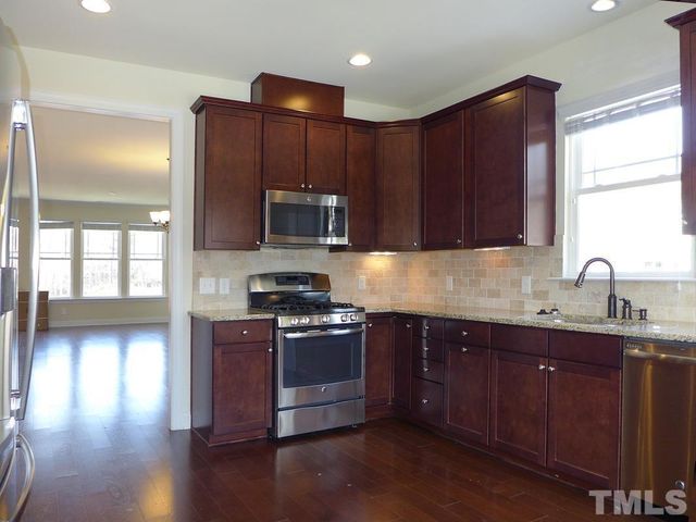 112 Bella Drive, Chapel Hill, NC 27516