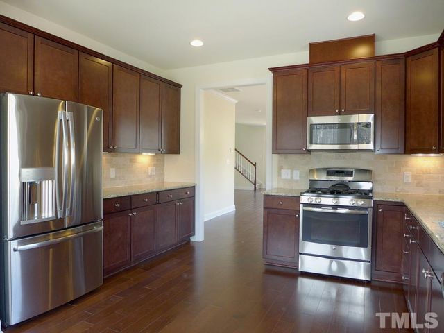 112 Bella Drive, Chapel Hill, NC 27516