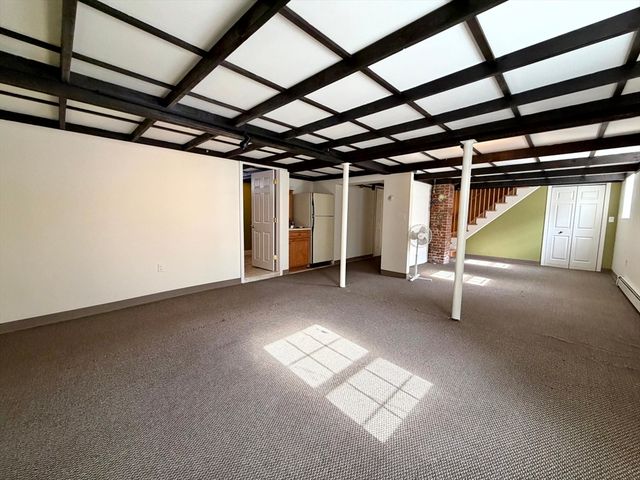 31 Oakley Rd 1, Watertown, MA 02472