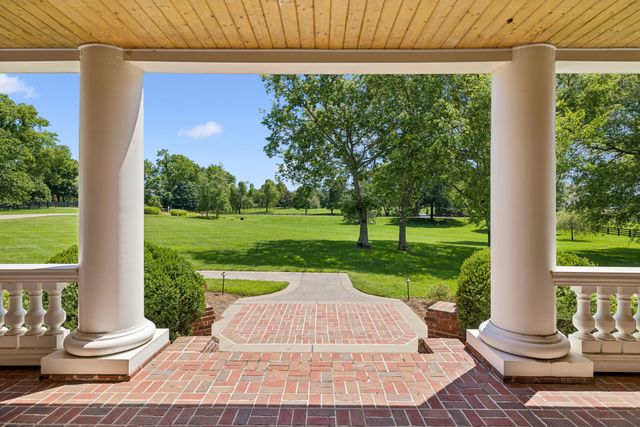 2420 Hidden River Ln, Franklin, TN 37069