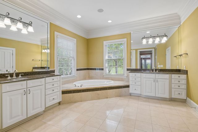 2420 Hidden River Ln, Franklin, TN 37069