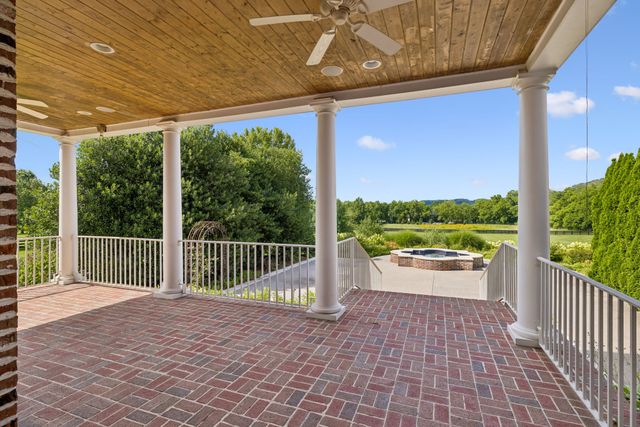 2420 Hidden River Ln, Franklin, TN 37069