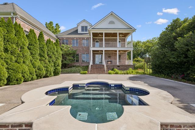 2420 Hidden River Ln, Franklin, TN 37069