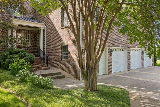 2420 Hidden River Ln, Franklin, TN 37069