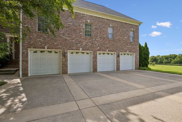 2420 Hidden River Ln, Franklin, TN 37069