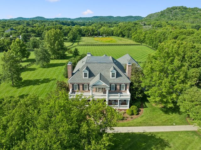 2420 Hidden River Ln, Franklin, TN 37069
