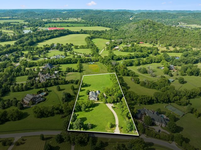 2420 Hidden River Ln, Franklin, TN 37069