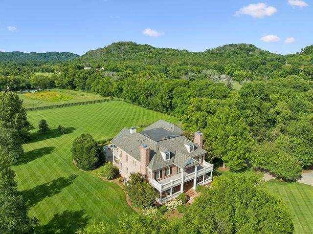 2420 Hidden River Ln, Franklin, TN 37069