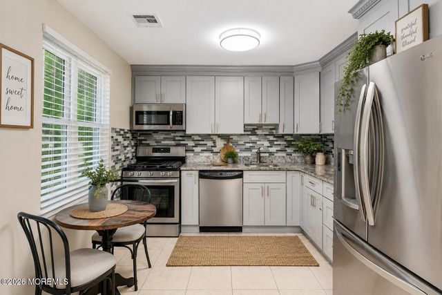 65 County Road 71, Cliffwood, NJ 07721