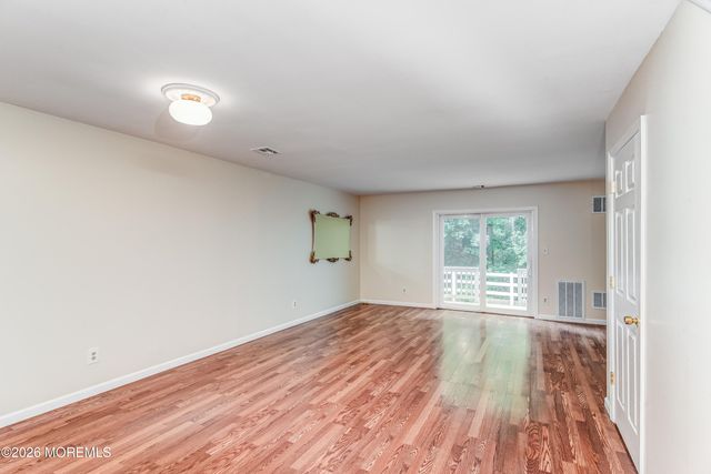65 County Road 71, Cliffwood, NJ 07721