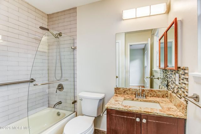 65 County Road 71, Cliffwood, NJ 07721