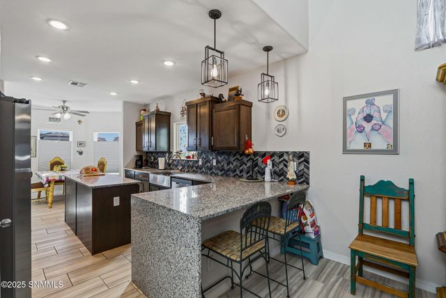 576 La Entrada Circle, Sunland Park, NM 88063