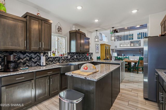 576 La Entrada Circle, Sunland Park, NM 88063