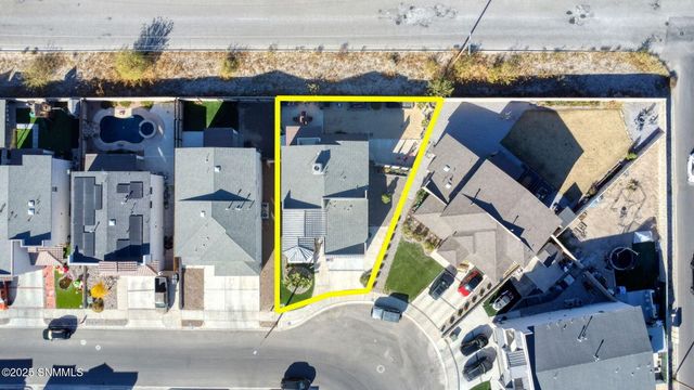 576 La Entrada Circle, Sunland Park, NM 88063