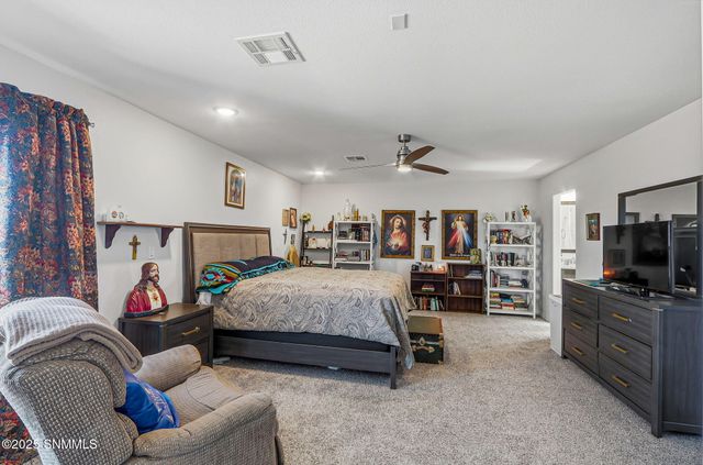 576 La Entrada Circle, Sunland Park, NM 88063