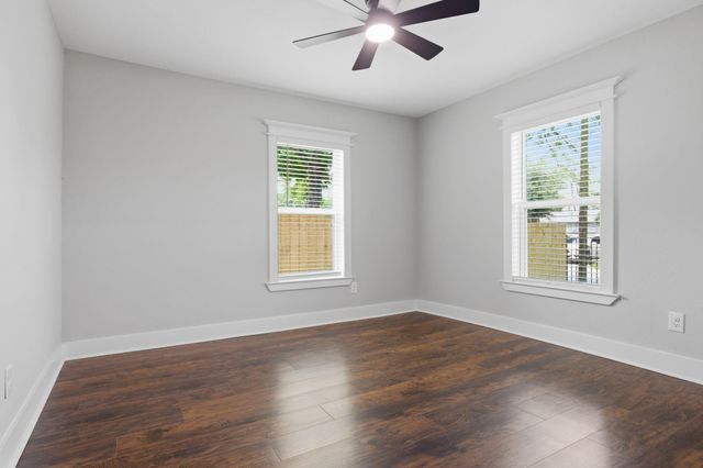 6814 Greenhurst Street, Houston, TX 77091