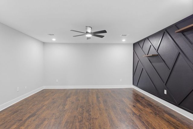 6814 Greenhurst Street, Houston, TX 77091