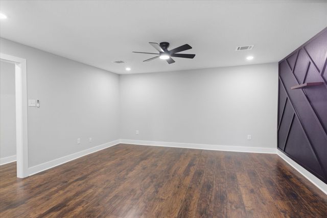 6814 Greenhurst Street, Houston, TX 77091
