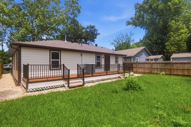 6814 Greenhurst Street, Houston, TX 77091
