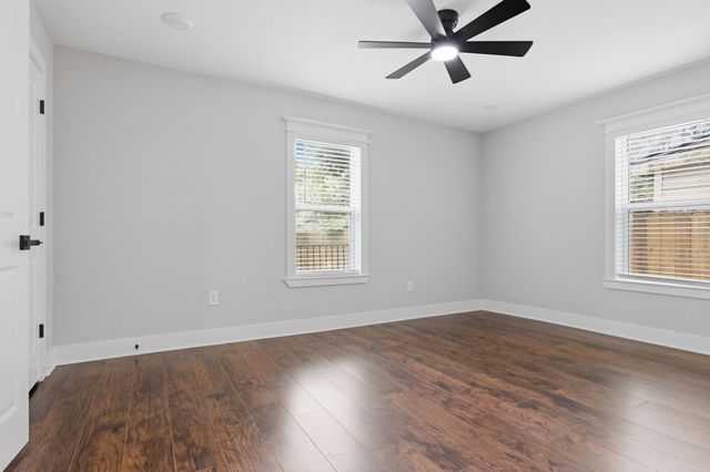 6814 Greenhurst Street, Houston, TX 77091