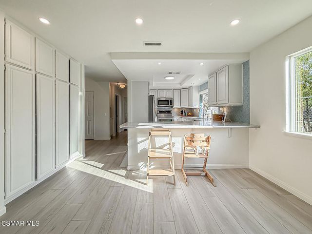 221 Hazelridge Court, Simi Valley, CA 93065