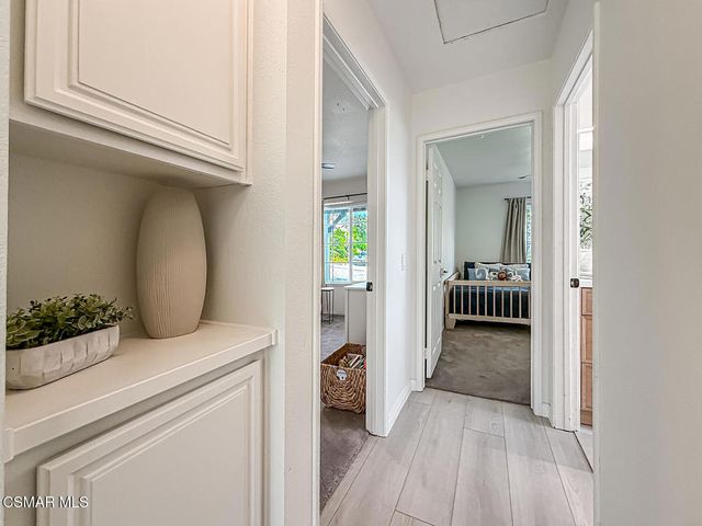 221 Hazelridge Court, Simi Valley, CA 93065