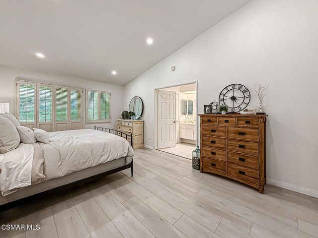 221 Hazelridge Court, Simi Valley, CA 93065