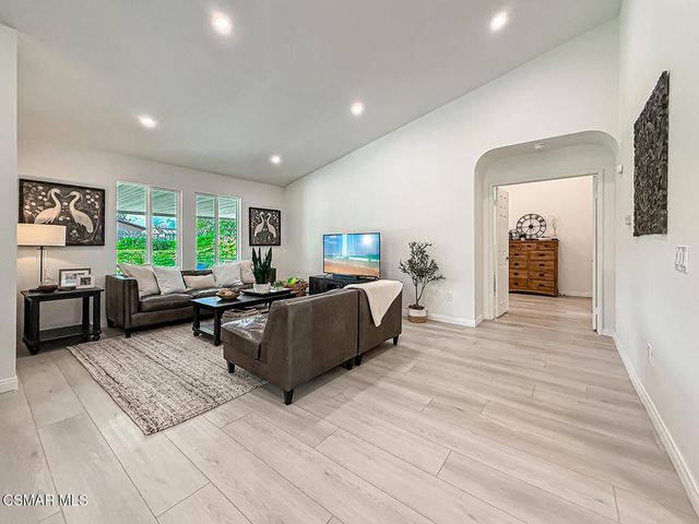 221 Hazelridge Court, Simi Valley, CA 93065