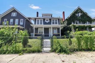 1395 E Long Street, Columbus, OH 43203