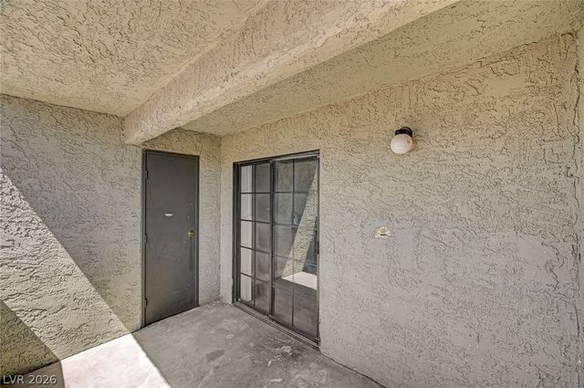 1305 Kari Lee Court A, Las Vegas, NV 89146