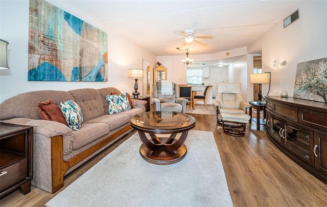 920 VIRGINIA STREET 302, Dunedin, FL 34698