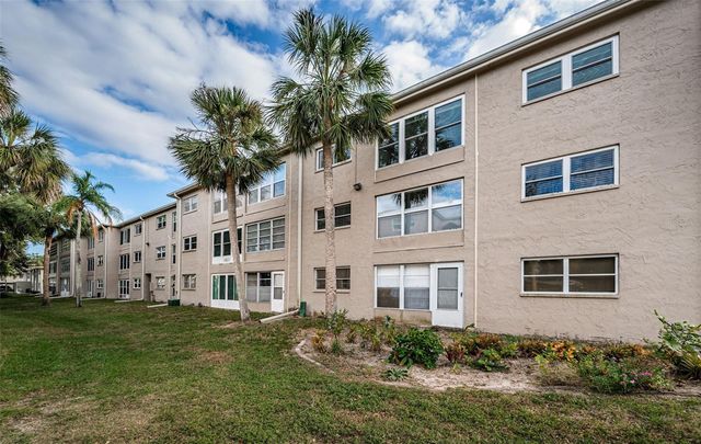 920 VIRGINIA STREET 302, Dunedin, FL 34698