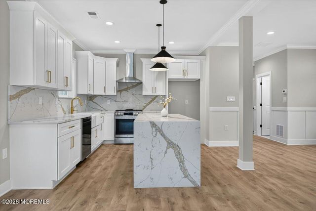 2105 1st Avenue, Toms River, NJ 08753