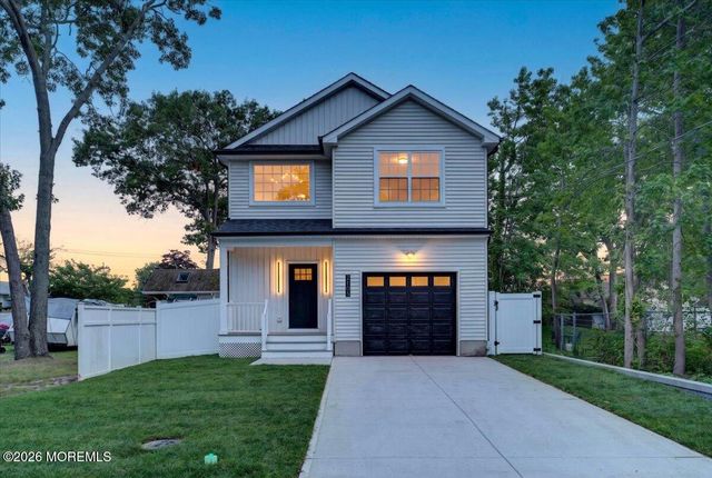 2105 1st Avenue, Toms River, NJ 08753