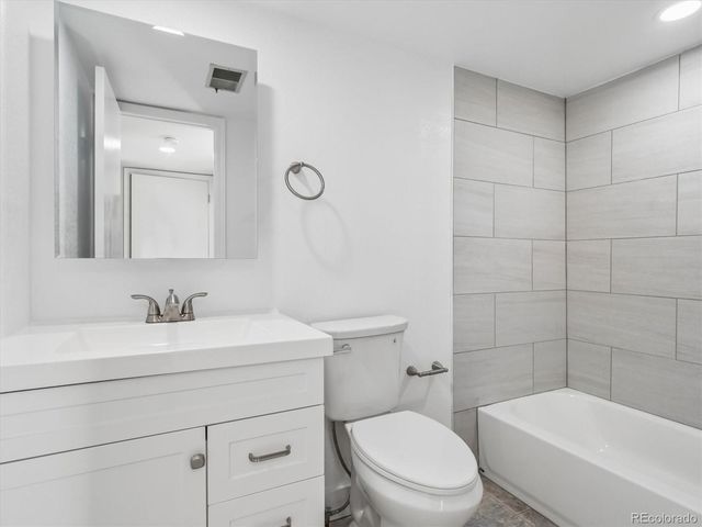 5250 S Huron Way 2-310, Littleton, CO 80120