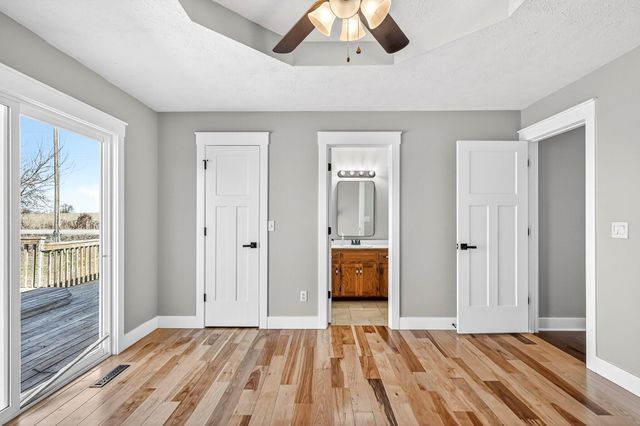 6307 W Cottonwood Road, Springfield, MO 65802