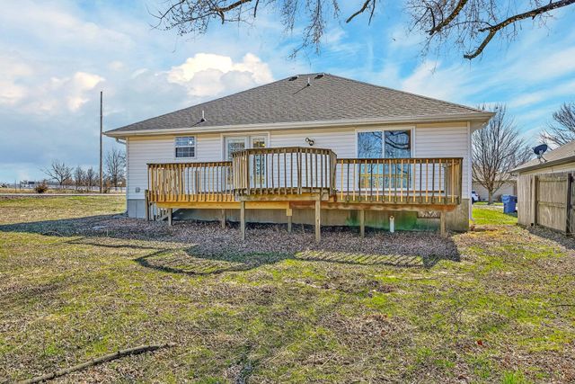 6307 W Cottonwood Road, Springfield, MO 65802