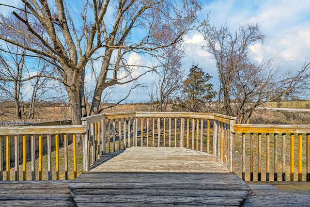 6307 W Cottonwood Road, Springfield, MO 65802