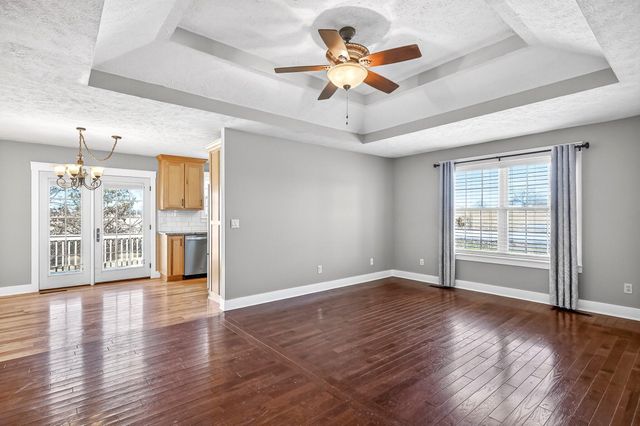 6307 W Cottonwood Road, Springfield, MO 65802