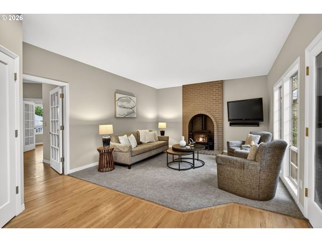 3009 Sw DICKINSON St, Portland, OR 97219