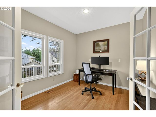 3009 Sw DICKINSON St, Portland, OR 97219