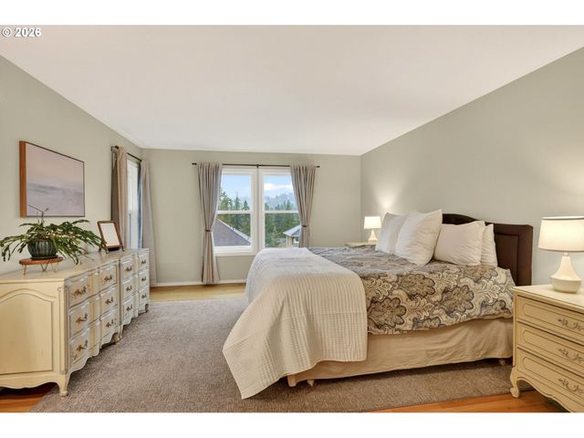 3009 Sw DICKINSON St, Portland, OR 97219